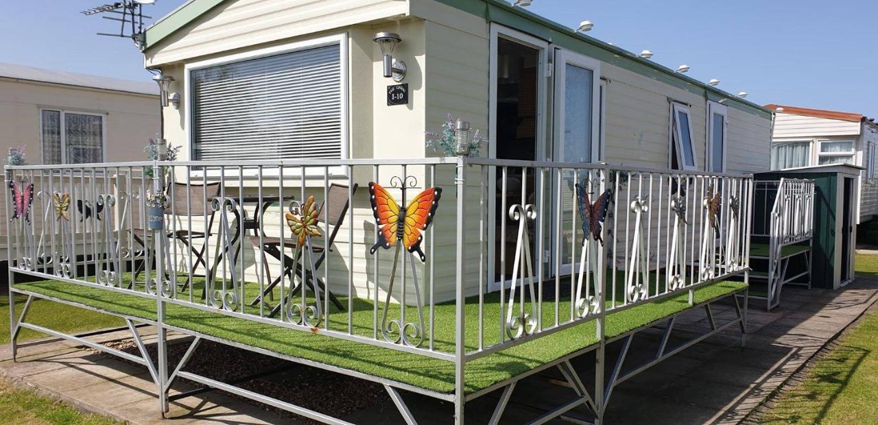 I 10 Caravan 4 Berth Chase Caravan Park Ingoldmells Exterior photo